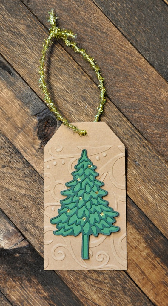 Christmas Tags, papercraft, homemade tags, homemade Christmas tags, stampin up, hero arts, stampin up pine woods, stampin up merriest moments, stampin up merriest frames, stampin up christmas season, stampin up seasonal labels, momenta, hero arts