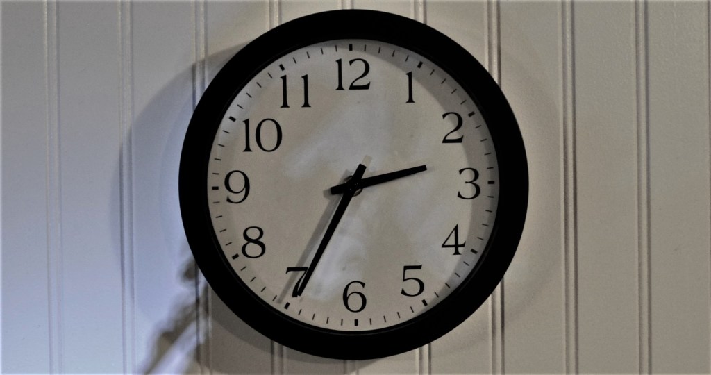 How to get back into a routine after a break, how to get back into routine, going back after time off