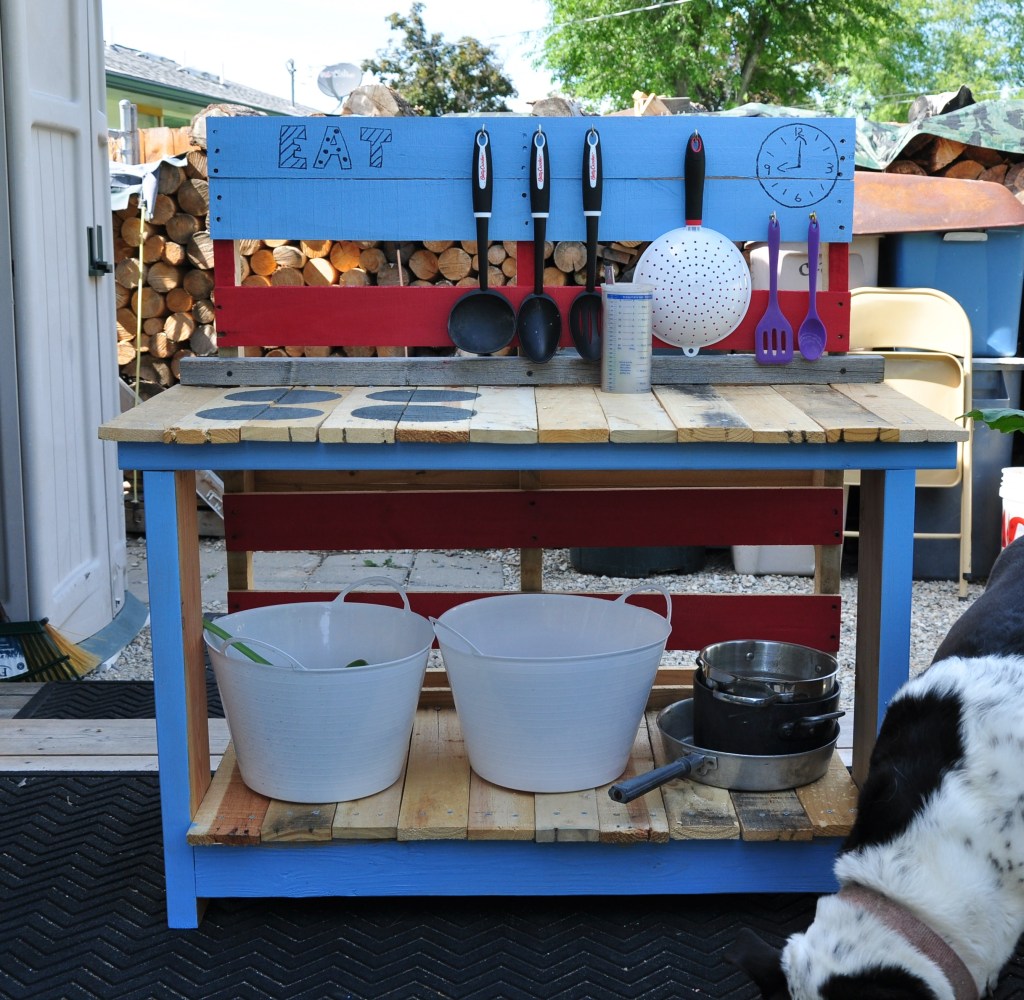 Kids Pallet Mud Kitchen, mud kitchen,pallet mud kitchen