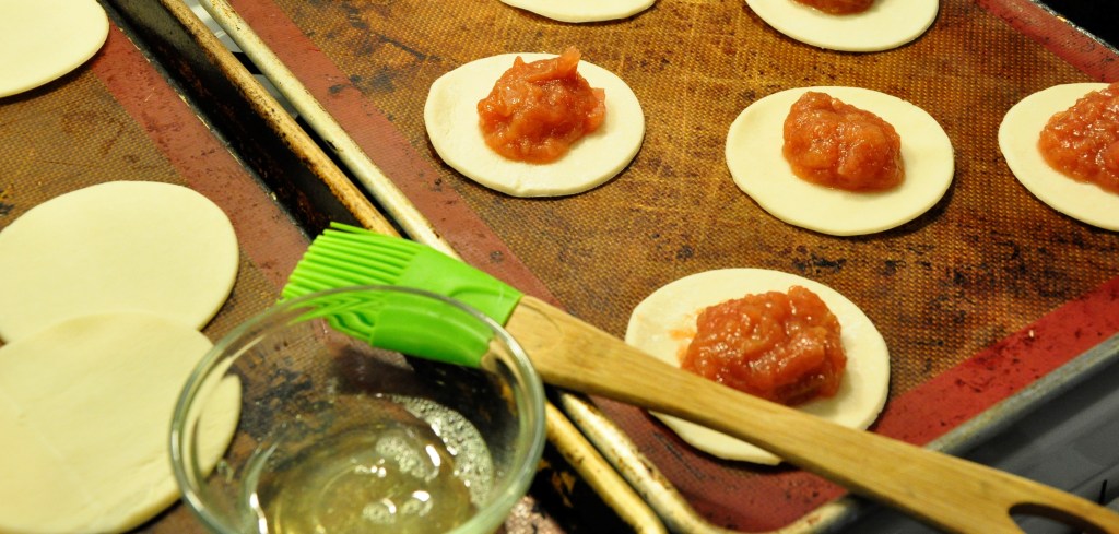 Easy Apple Hand Pies, hand pies, apple pie, apple pies, homemade apple pie