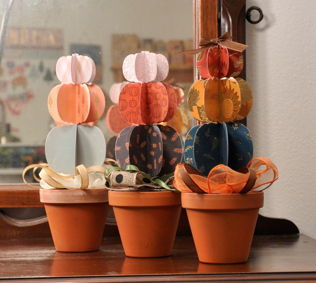 Dollar Store Mini Pumpkin Topiaries, pumpkin topiaries, dollar store crafts, dollar store pumpkins, paper pumpkin topiaries