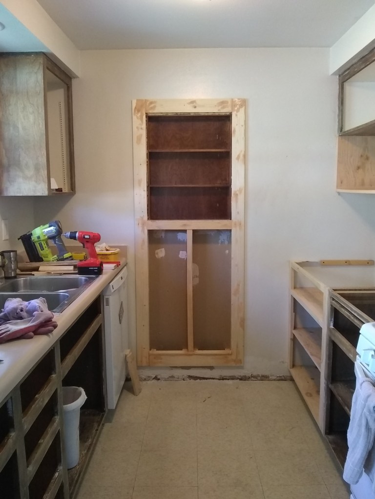 Kitchen Remodel - Part 2, kitchen remodel, kitchen remodel on a budget, diy kitchen remodel, kitchen upgrade, kitchen facelift, painting kitchen cabinets, painting kitchen counters,