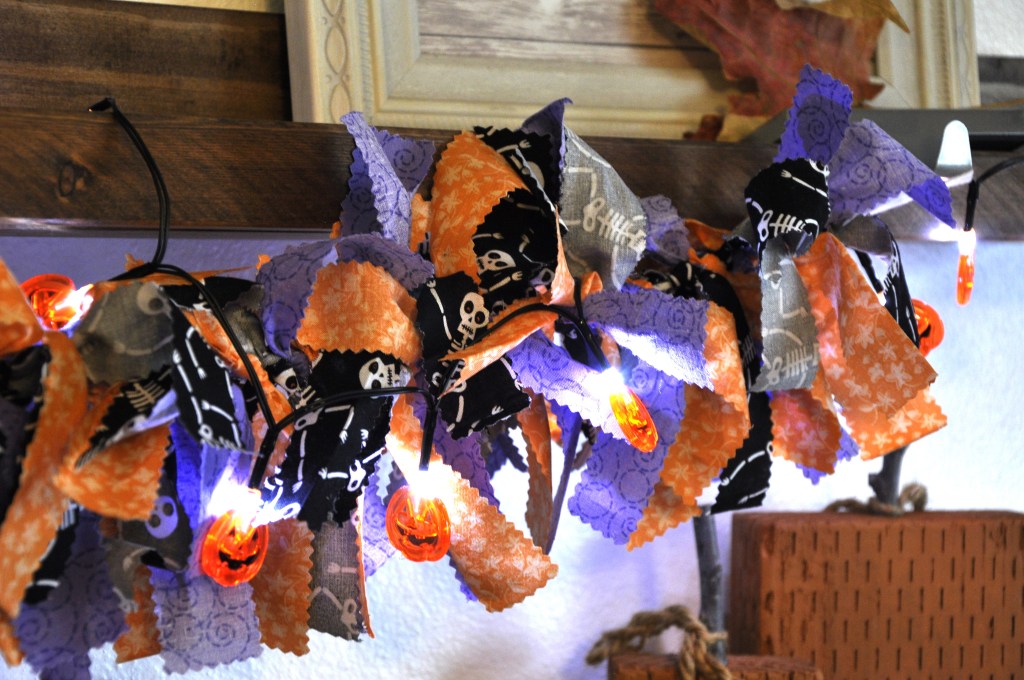 Halloween swag, Halloween decor, Halloween, quick Halloween crafts, Halloween fabric crafts

#halloweenswag #halloweendecor #quickhalloweendecor #quickhalloweencrafts #halloweencrafts #halloweenfabriccrafts