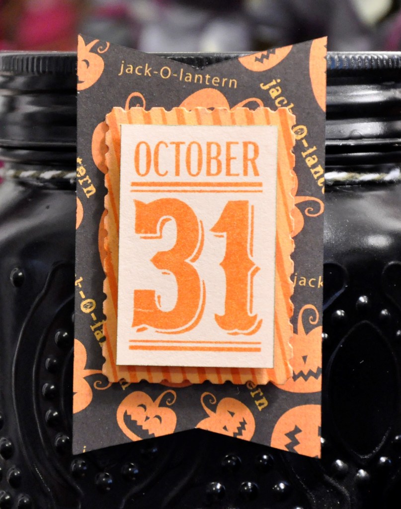 Halloween Tags, Halloween decor, potion bottle tags, halloween papercrafts, stampinup, stampinup tags tags tags, stampinup halloween, stampinup festivepost, stampinup warm hearted, halloween scrap projects
#halloweentags #potionbottletags #halloweendecor #halloweenpapercrafts #bootag #october31decor #stampinup