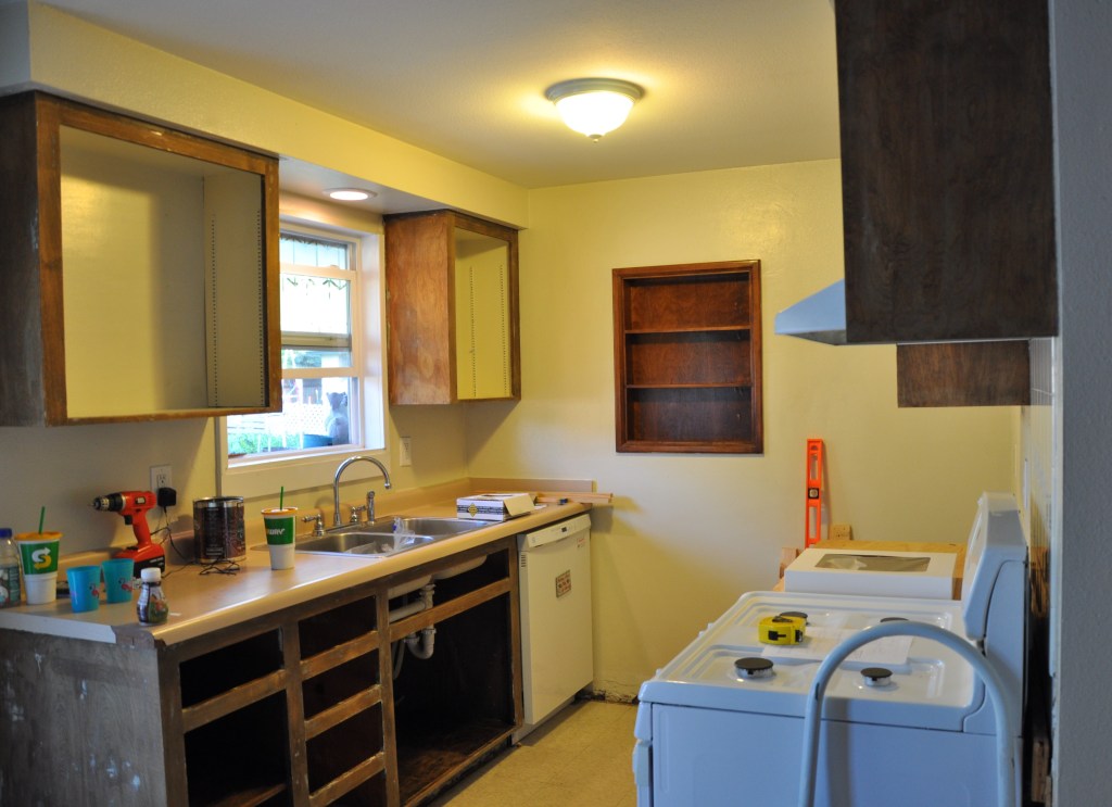  Kitchen Remodel - Part 1, kitchen remodel, kitchen remodel on a budget, diy kitchen remodel, kitchen upgrade, kitchen facelift, painting kitchen cabinets, painting kitchen counters,