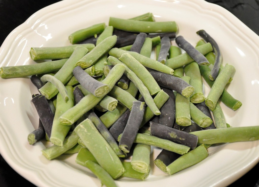 Food Saver Series: Green Beans, freezing green beans, saving green beans, saving food, green beans, drying green beans
