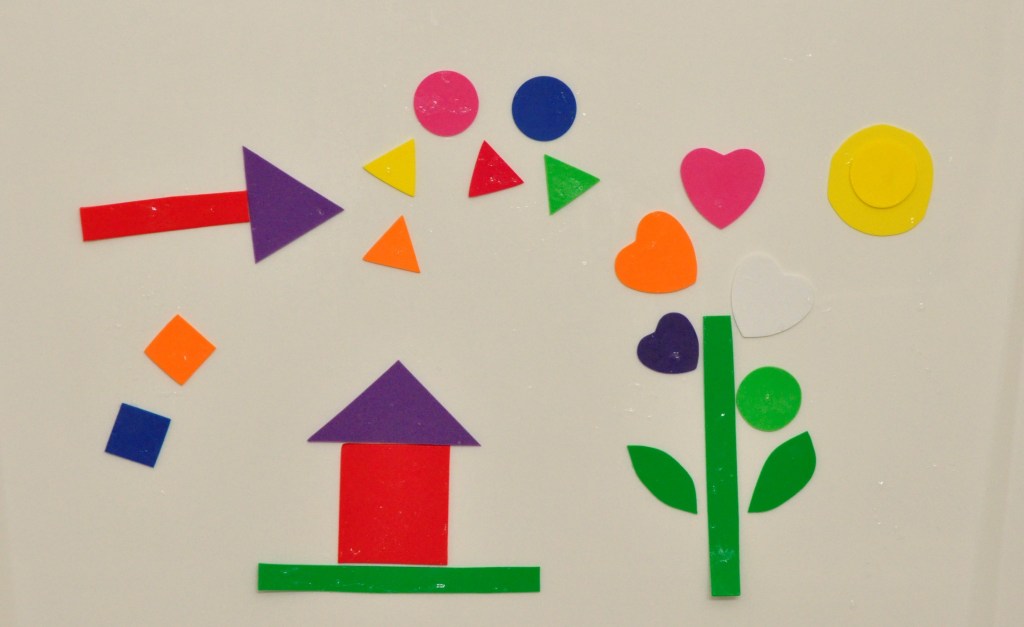 Bath Fun for Kids. bath time activities, bath toys, homemade bath toys, foam bath shapes, bath time foamy paint, shaving cream paint