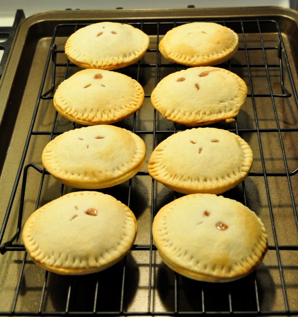 Easy Apple Hand Pies, hand pies, apple pie, apple pies, homemade apple pie