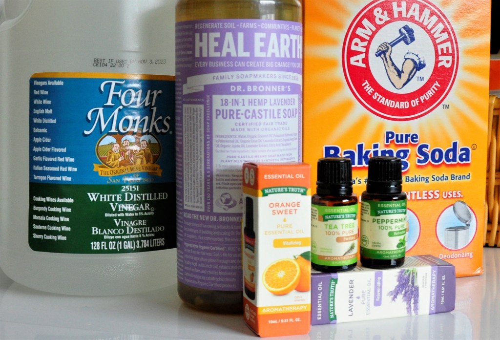 Natural Spring Cleaning, natural cleaning, vinegar to clean, castile soap to clean