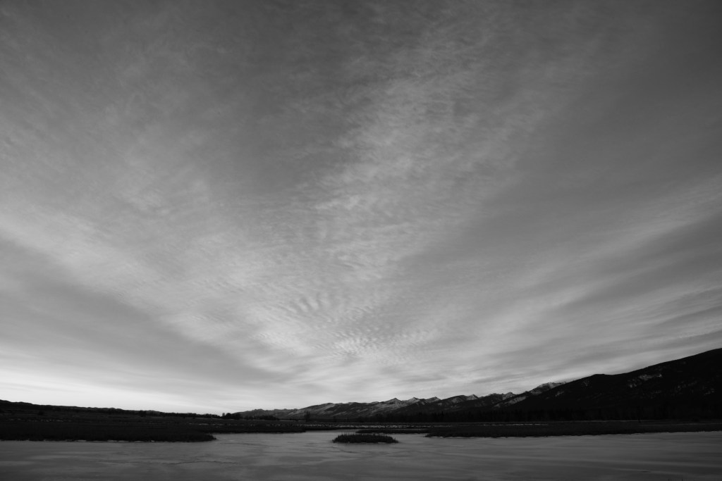 #bandw #bandwsunset #metcalfnationalwildliferefuge #montanarefuge #montanawildliferefuge #mtdawn #//mtdawn #//mtdawnphotography